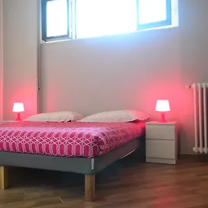 Gloria Italy